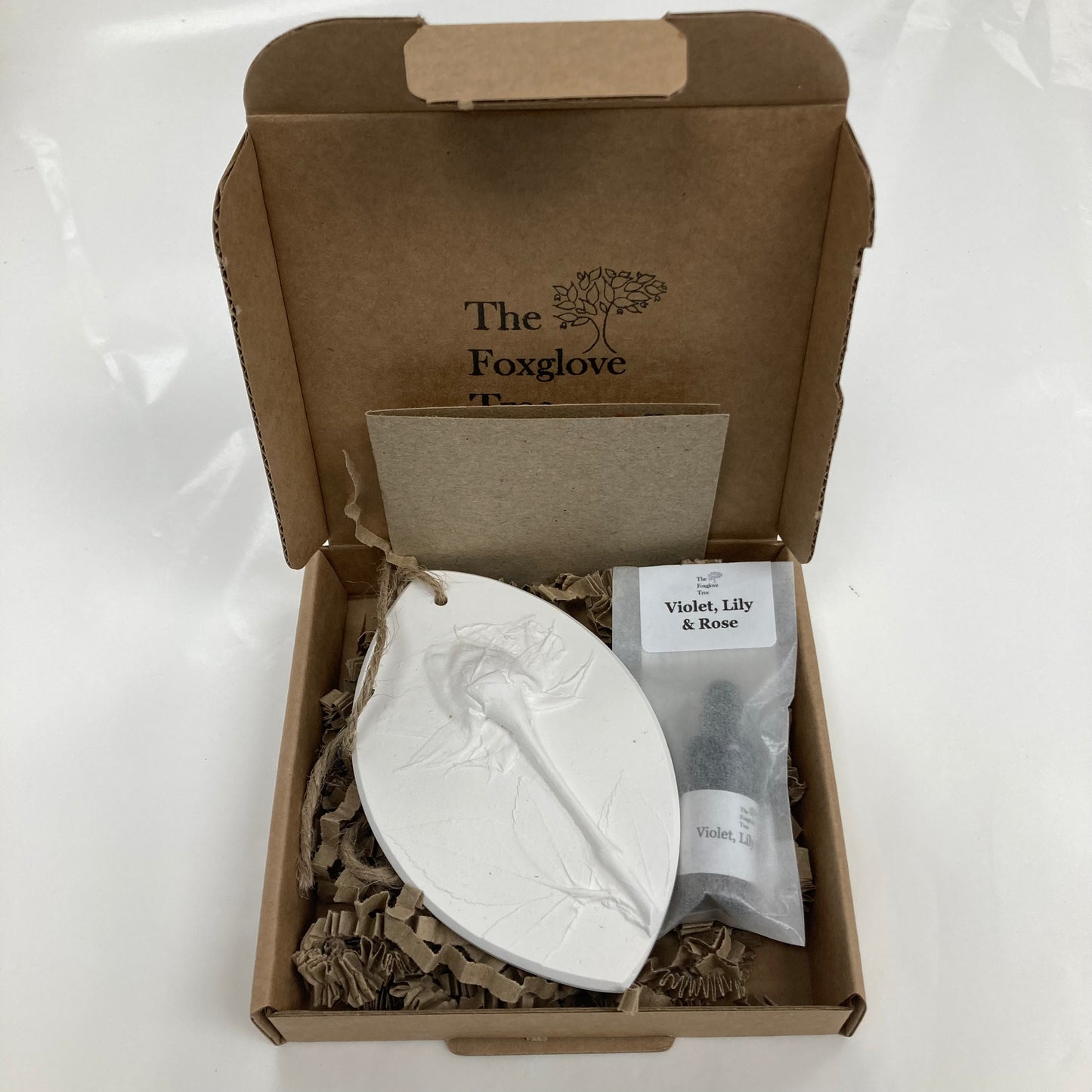 Rose Botanical Cast Diffuser