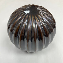 Load image into Gallery viewer, Ceramic Ribbed Ball
