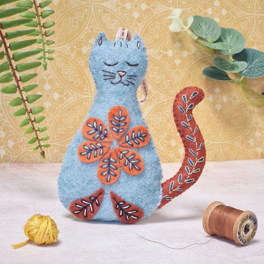 Felt Embroidery Folk Cat Kit